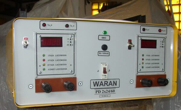 Zestaw dwóch prostowników PD230V AC