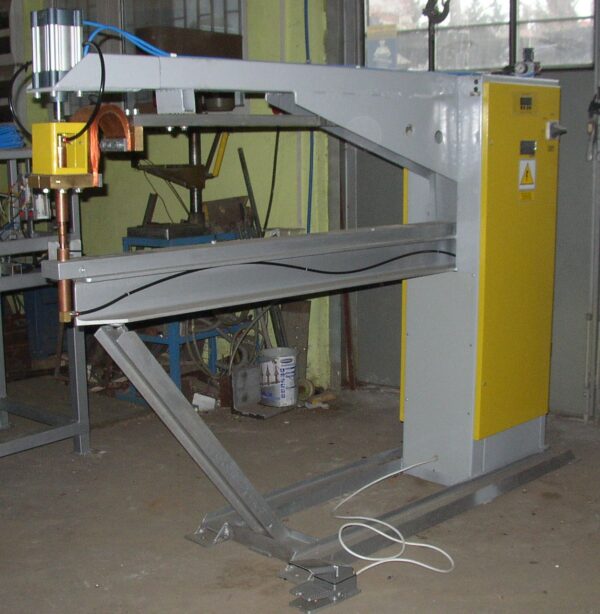 Zgrzewarka ZPS-80 o mocy P50% 80kVA - obrazek 2